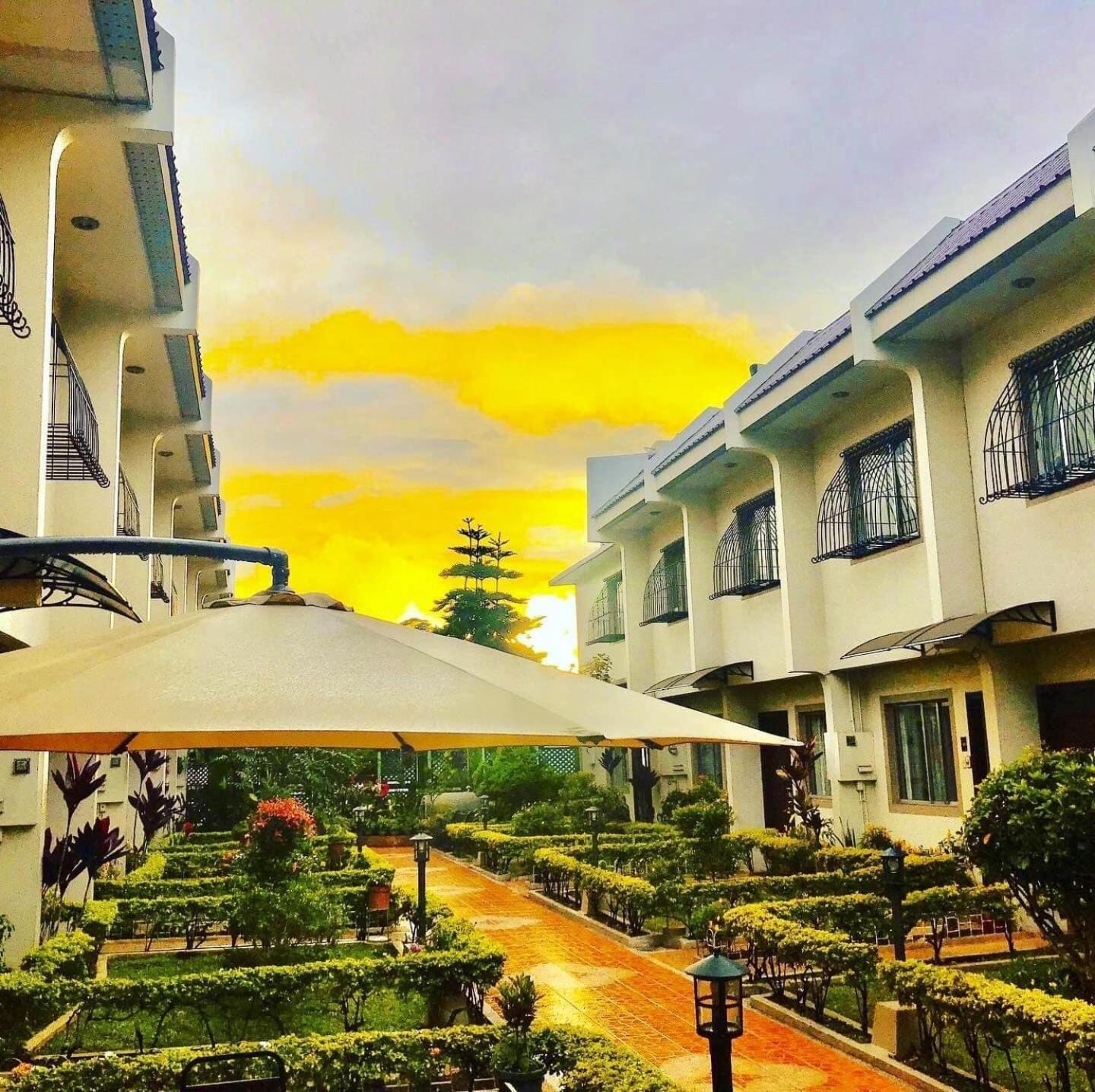 Baguio Holiday Villas Baguio City Exterior photo